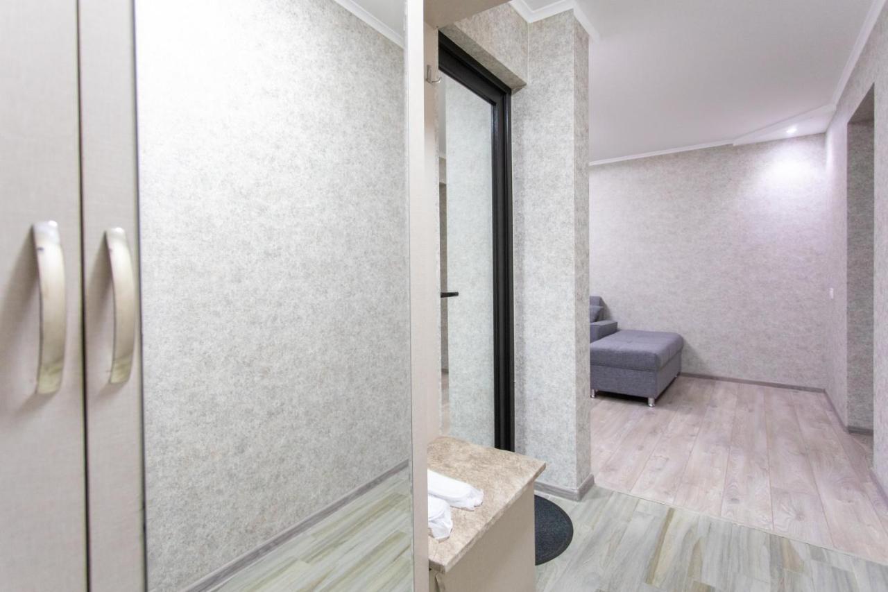 Ninia'S Apartment クタイシ エクステリア 写真