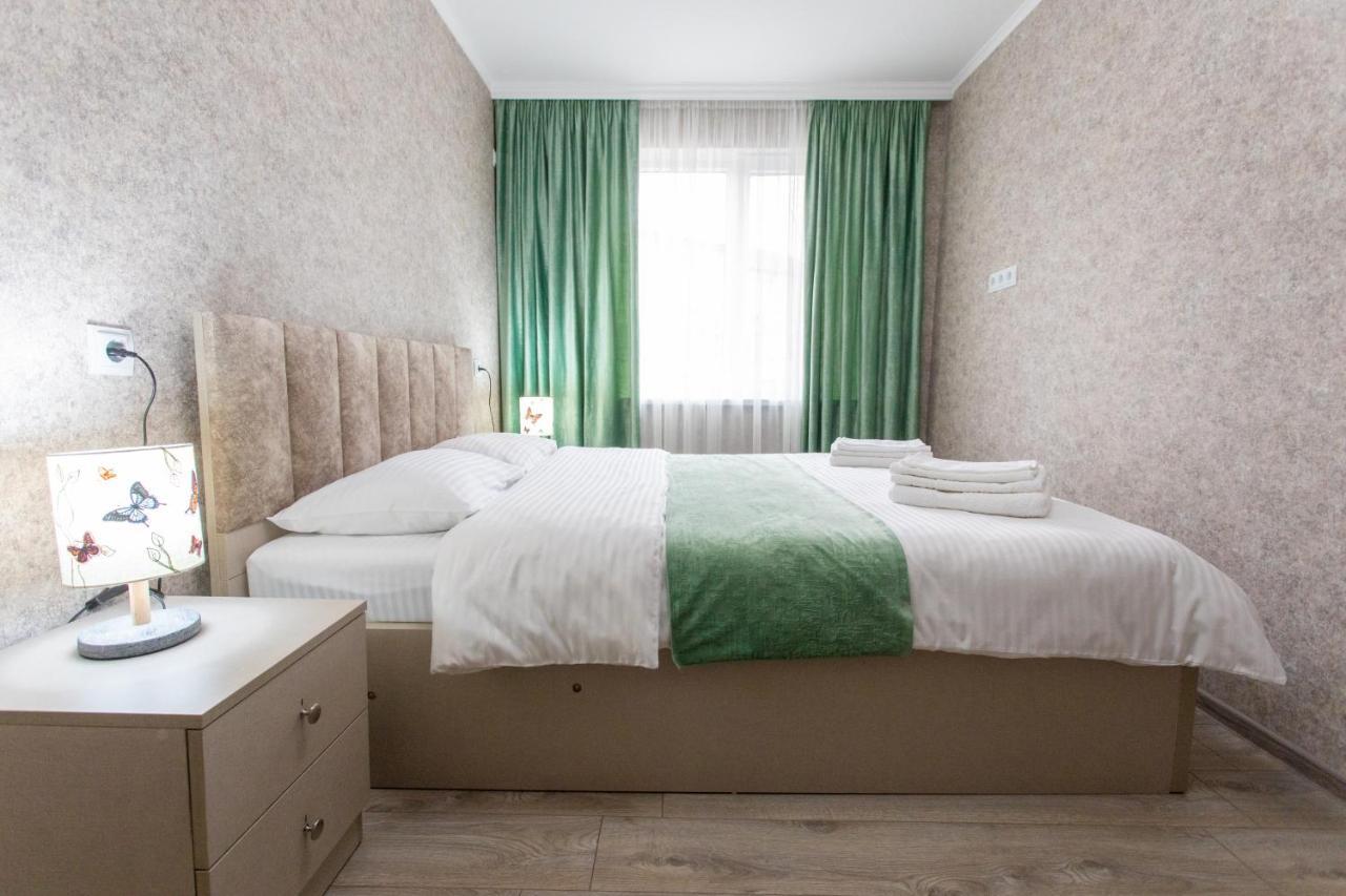 Ninia'S Apartment クタイシ エクステリア 写真